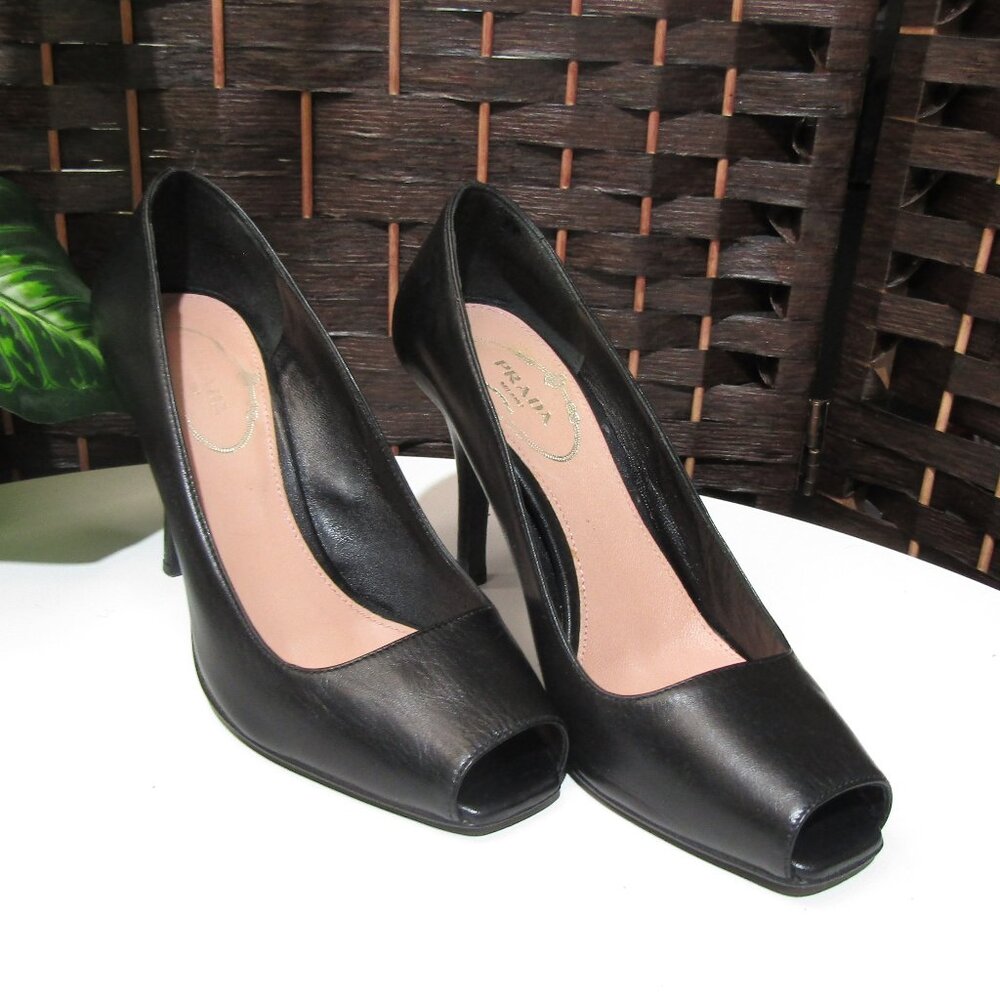 AUTH PRADA BLACK LEATHER OPEN TOE KITTEN HEELS SIZE 35.5 (5.5 US)